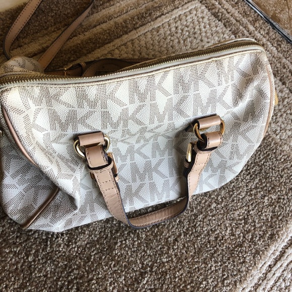 MK bag - Picture 1 of 3